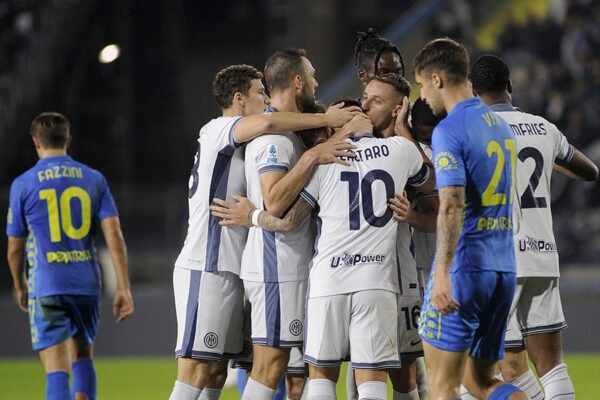 Inter-Parma 2-0: Thuram e Mkhitaryan firmano lo Scudetto nerazzurro