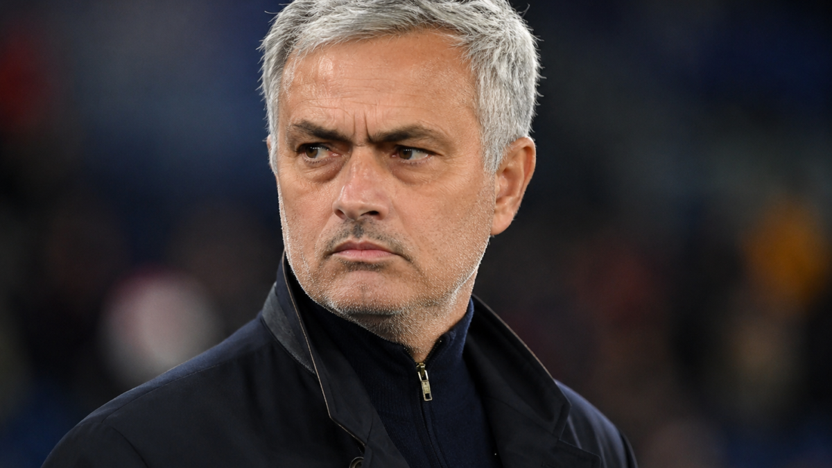 Real Madrid, rivoluzione Mourinho: pronta la lista dei “tagli” per rifondare la rosa