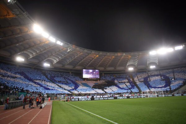 Lazio, al via gli abbonamenti: incubo rosso in bilancio