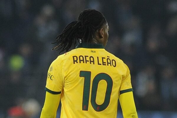 Milan, nodo Leao: offerta turca, Soulé e Højbjerg