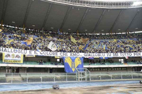 Hellas Verona, oggi un grande ritorno: visite mediche e firma per Dawidowicz