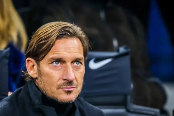 Totti, 50 anni e verità: “Maglia 10? Non bastano 5 gare”